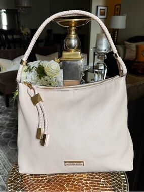 MK Lexington Soft Pink Pebbled Leather Shoulder Bag.